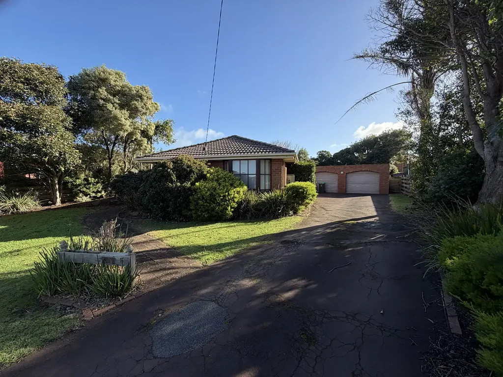 Spacious 3 Bedroom House, West Warrnambool