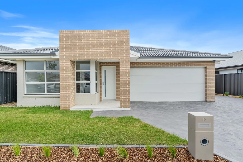 12 & 12a Rosedale Street, Tahmoor, NSW 2573