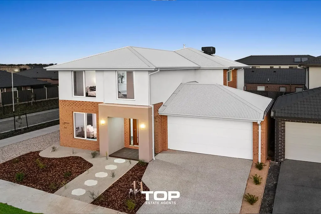 Clyde North 5房  Modern and Luxurious Henley Built Home