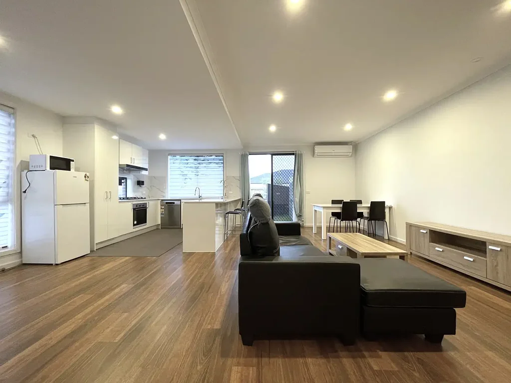 Spacious and Furnished 4 Bedroom house in the heart of Clayton South