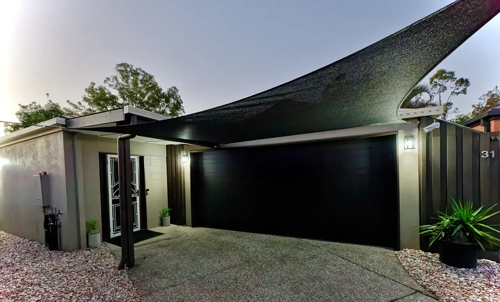 Wakerley 3房  Parkland Privacy, Effortless Living & an Impressive Home Cinema