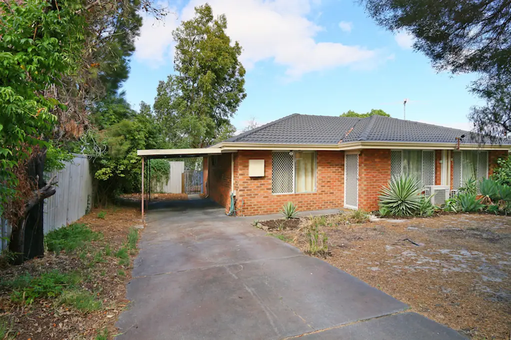 Cute duplex in central location