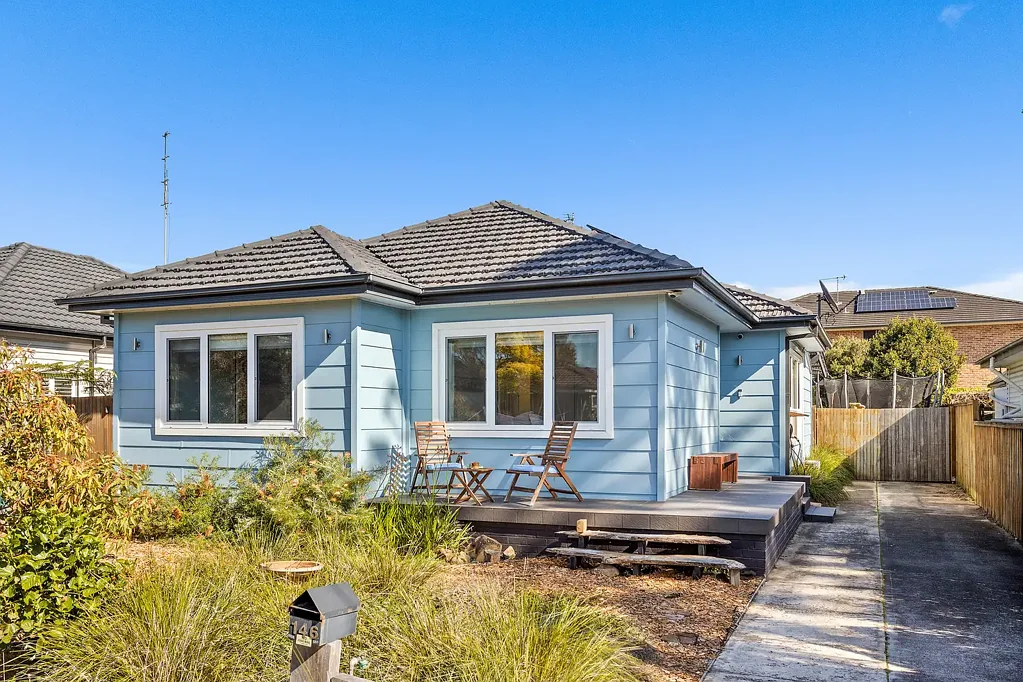 Towradgi 3Moenga Quaint and Cozy Coastal Cottage