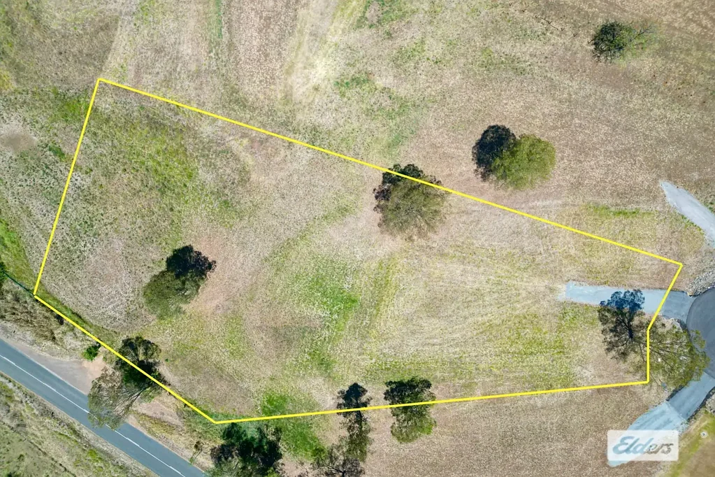 Nahrunda Lot 10 OAKRIDGE ESTATE! 4058m2 with level homesite.