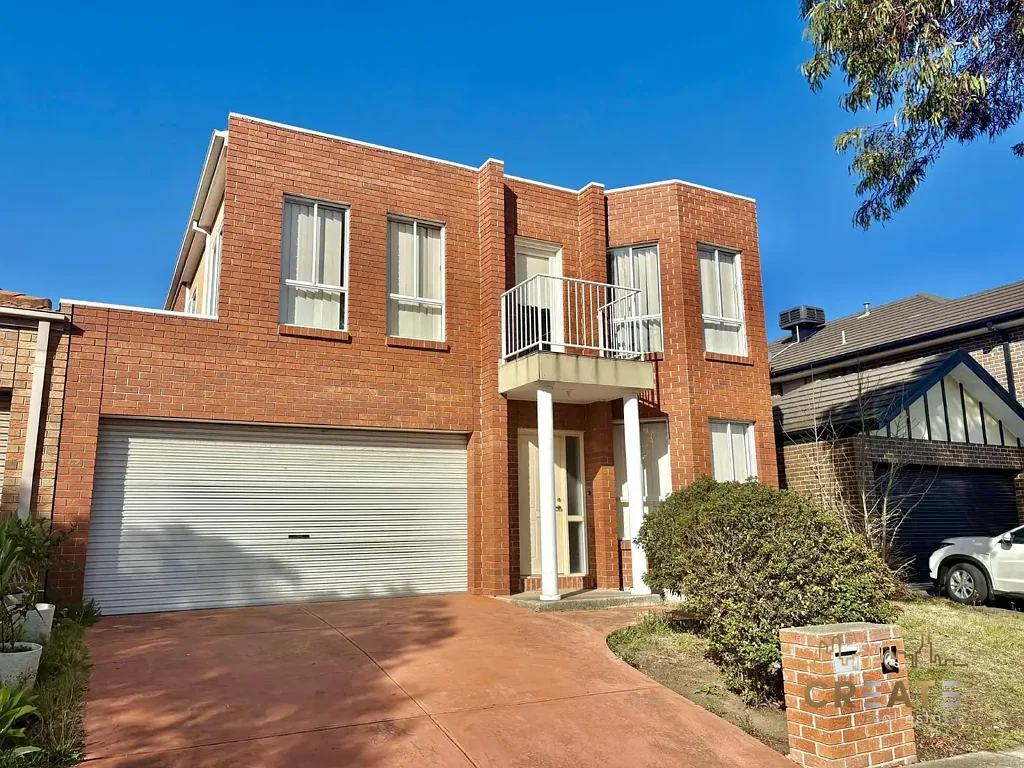 STYLISH FAMILY LIVING IN PRIME CAIRNLEA LOCATION