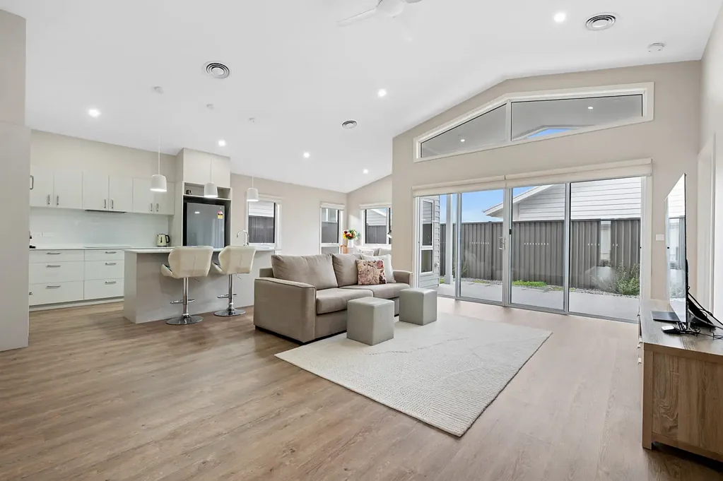 Lucas 3房  Relaxed Living with Style and Space!