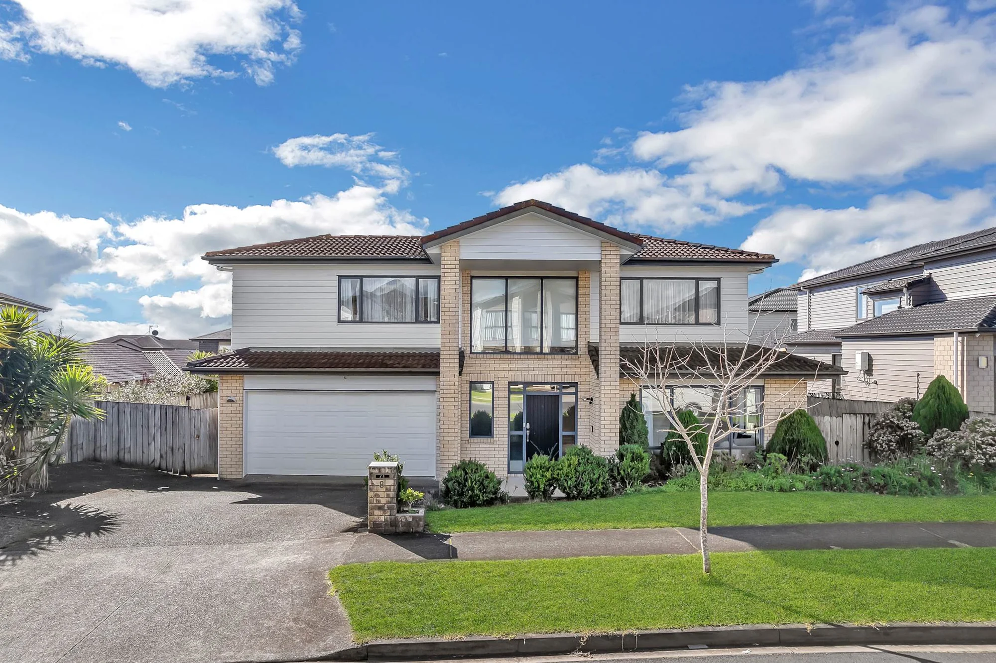 Flat Bush 5कमरा Walk to Ormiston Schools – Must Be Sold!