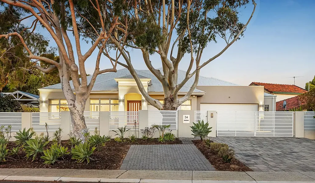 34 Kempenfeldt Avenue, Sorrento, WA 6020