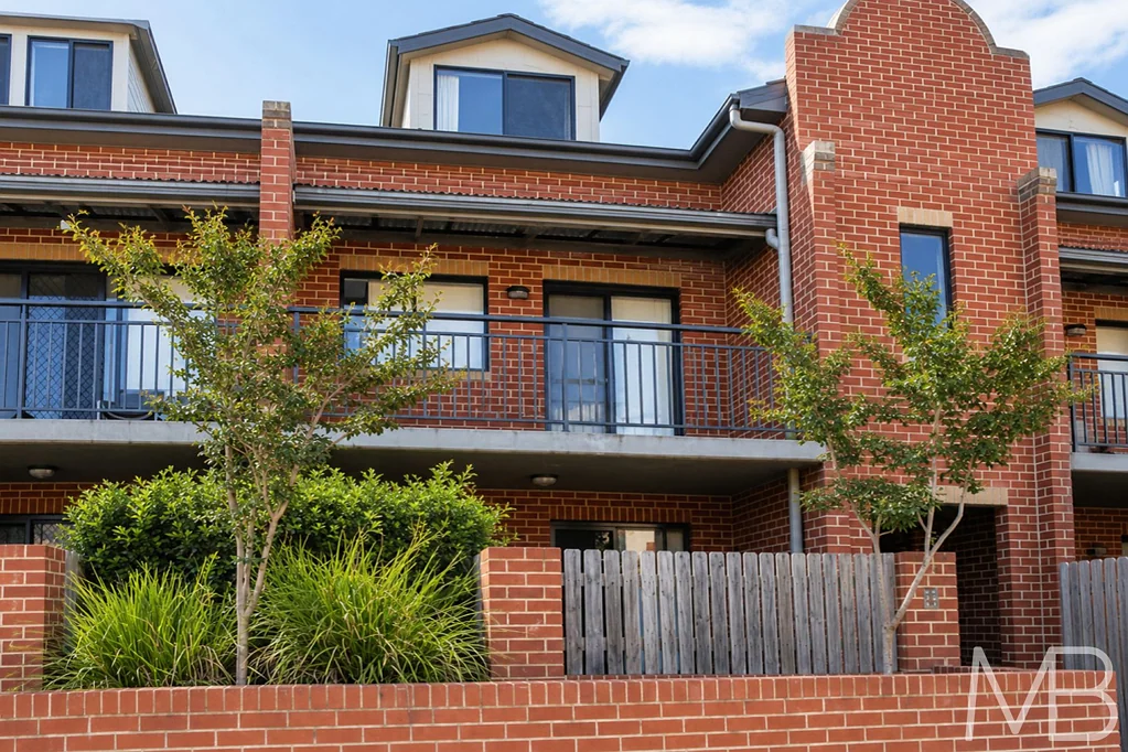 Modern Unit on a Quiet & Convenient Location