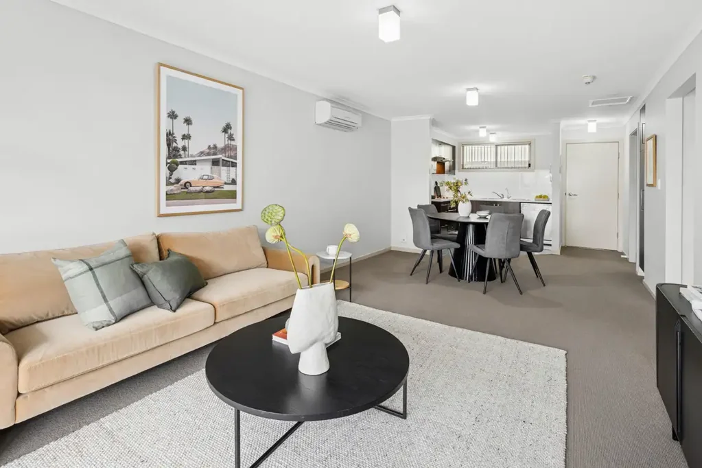 Mawson Lakes 2ਬੈੱਡਰੂਮ Central Location Offering Lifestyle & Convenience, Why Live Anywhere Else?