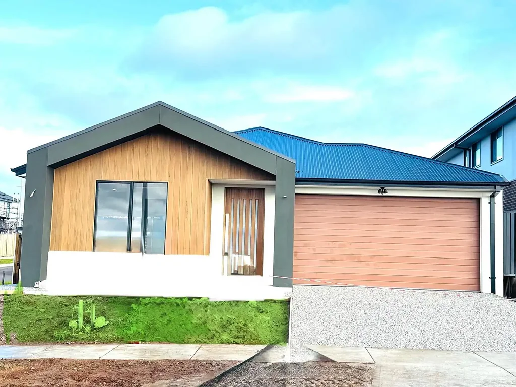 Mambourin 4 Bedroom Luxurious & Highly Upgraded Home for Sale in Mambourin !!