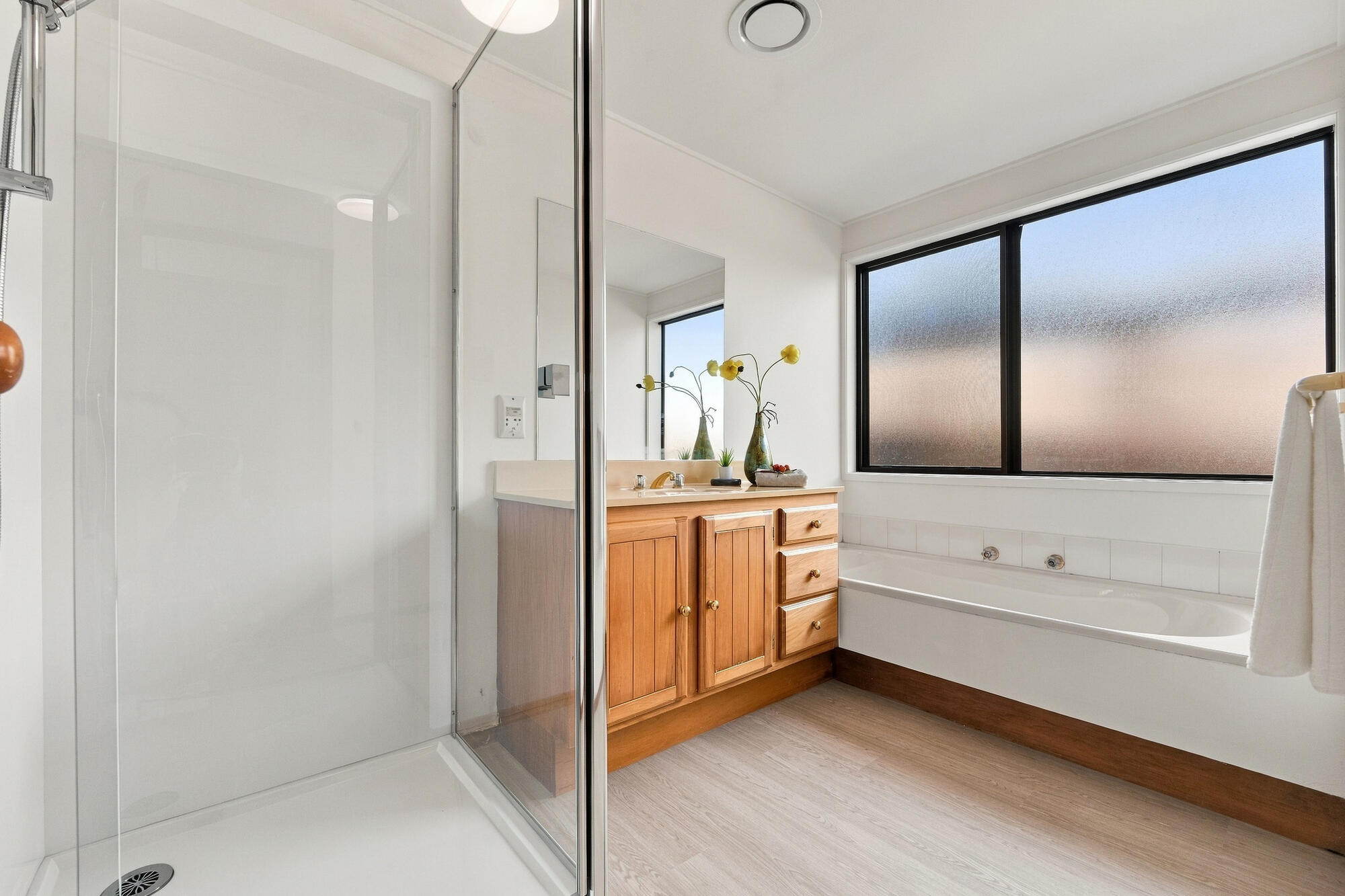 69 Oliver Road, Eastern Beach, photo 17