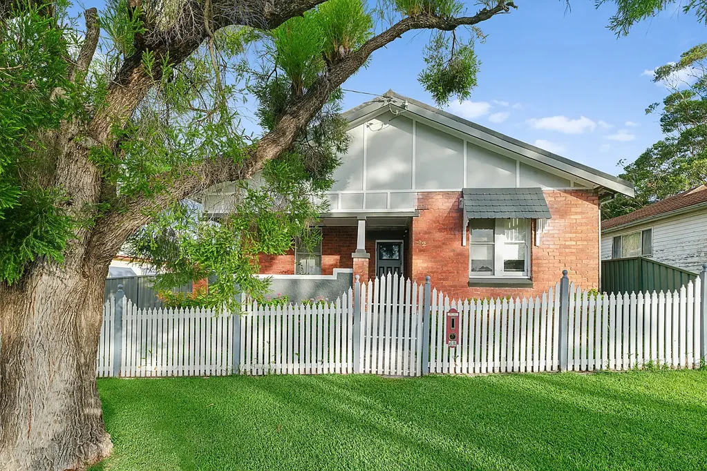 42 Robert Street, Argenton, NSW 2284