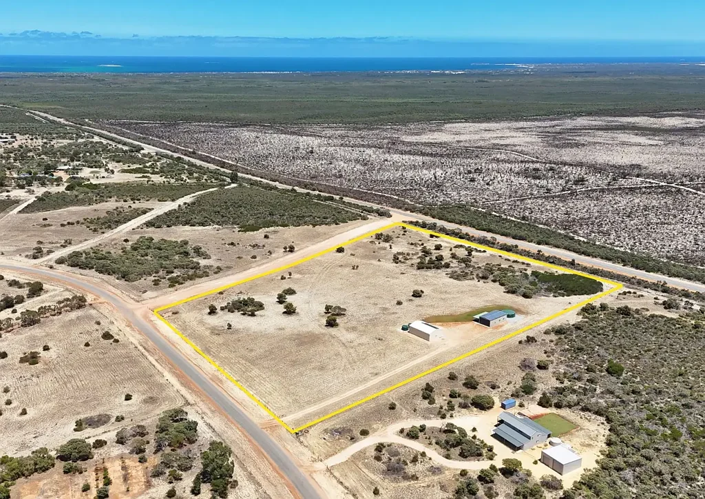 257 Zendora Road, Jurien Bay, WA 6516