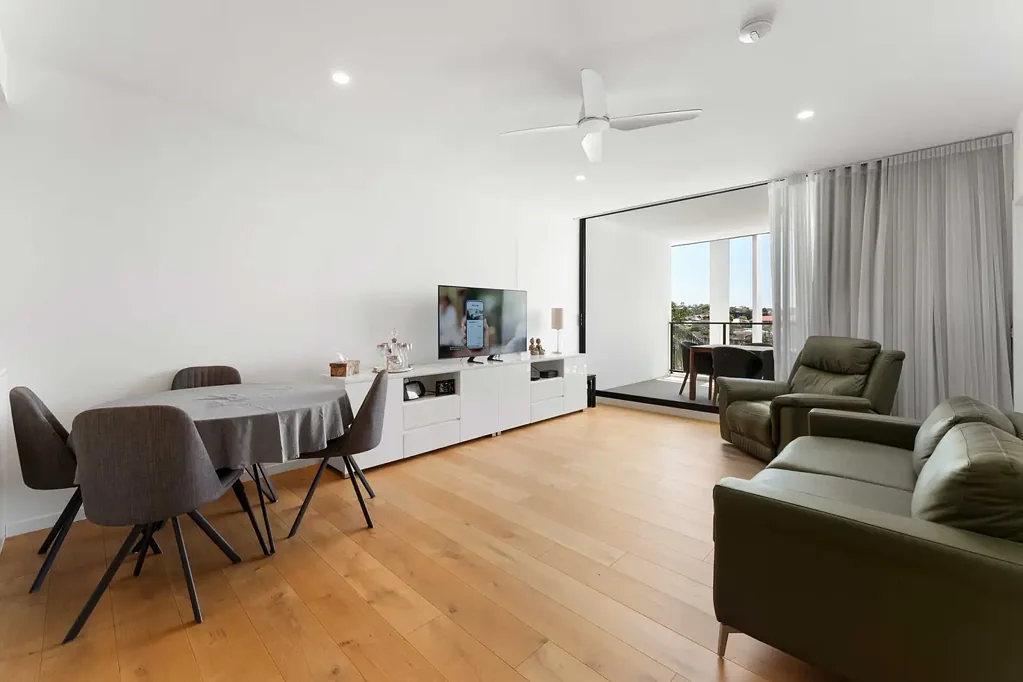 Toowong 2ਬੈੱਡਰੂਮ Conveniently Located Inner-City Apartment - Make an Offer Today