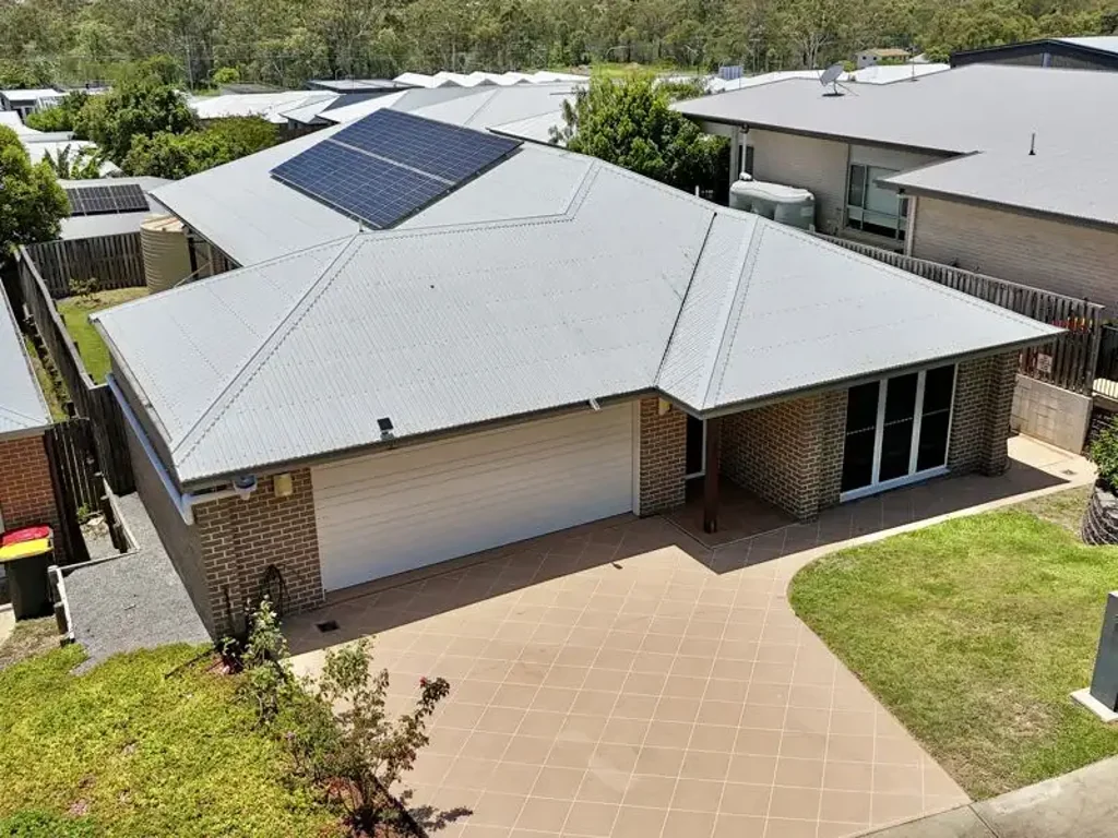 3 Scampi Drive, Clinton, QLD 4680