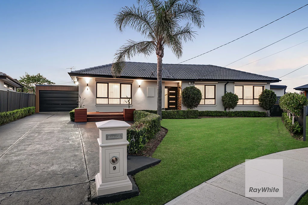 9 Jessop Court, Gladstone Park, VIC 3043