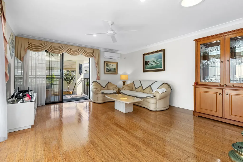1/16 Evandale Crescent, Miami, QLD 4220