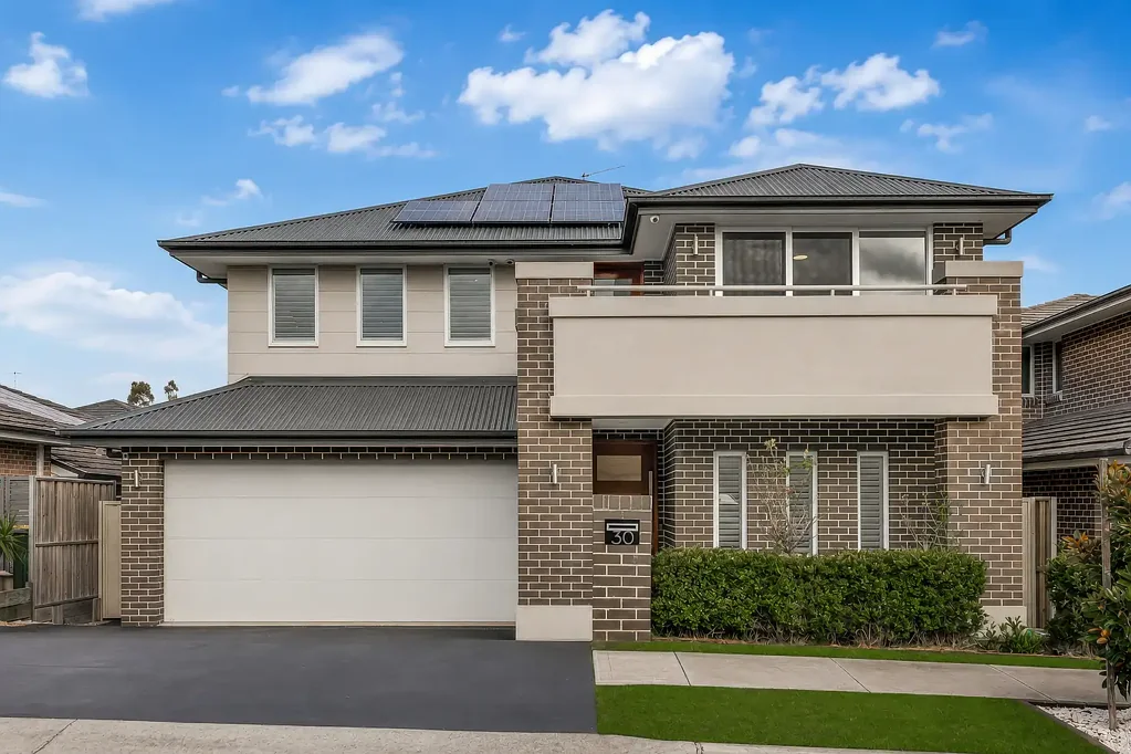 North Kellyville 5房 Wisdom 杰作, 坐落于452平方米地块 | 空间、风格与精致家庭生活 Wisdom  Masterpiece on a 452sqm Block | Space, Style & Sophisticated Family