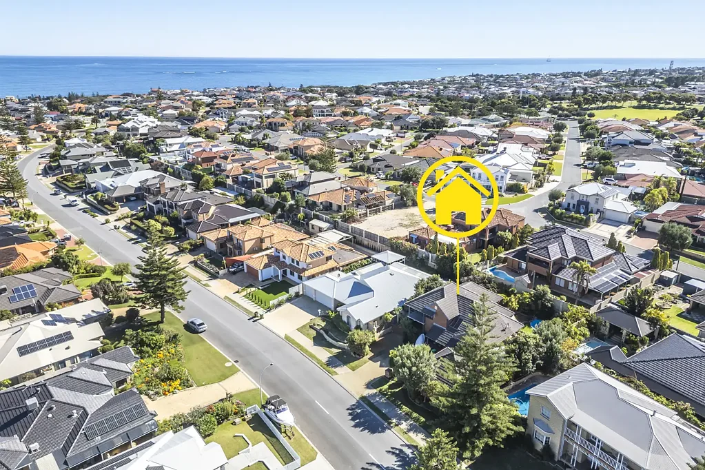 Mindarie 4 Slaapkamer BIG COASTAL Home with Ocean Views