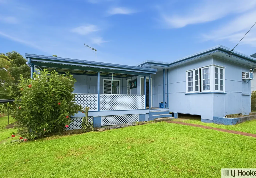 Tully 2 Bedroom Great Value, Space & Potential - in town!
