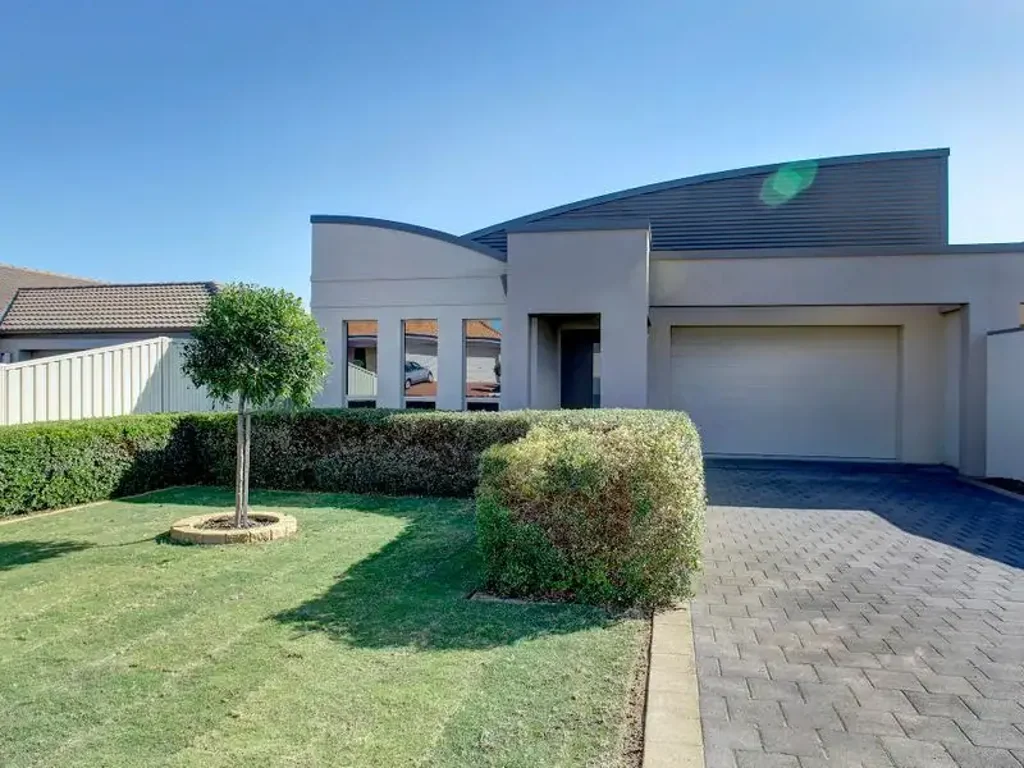 Family home in desired marina location