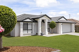 39 Wood Drive, Middle Ridge