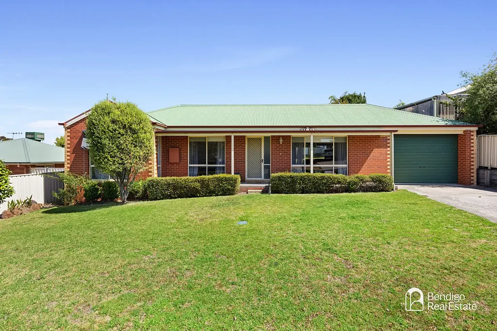 THREE-BEDROOM HOME WITH OUTDOOR ENTERTAINING IN GOLDEN SQUARE