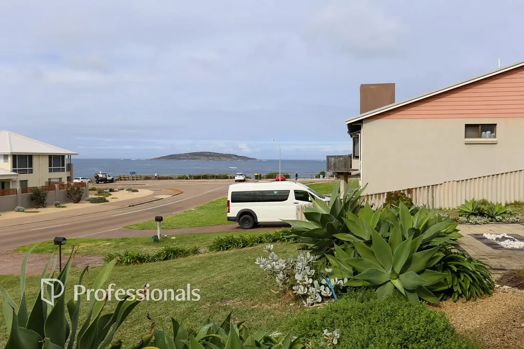 West Beach 3房  Ocean & Island Views - Just 100m to West Beach