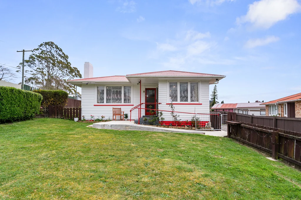 82 Meadowbank Crescent, Fordlands, Rotorua, Bay of Plenty