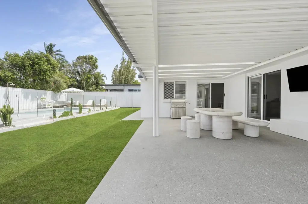 Wurtulla 3房  PALM SPRINGS INSPIRED COASTAL RETREAT