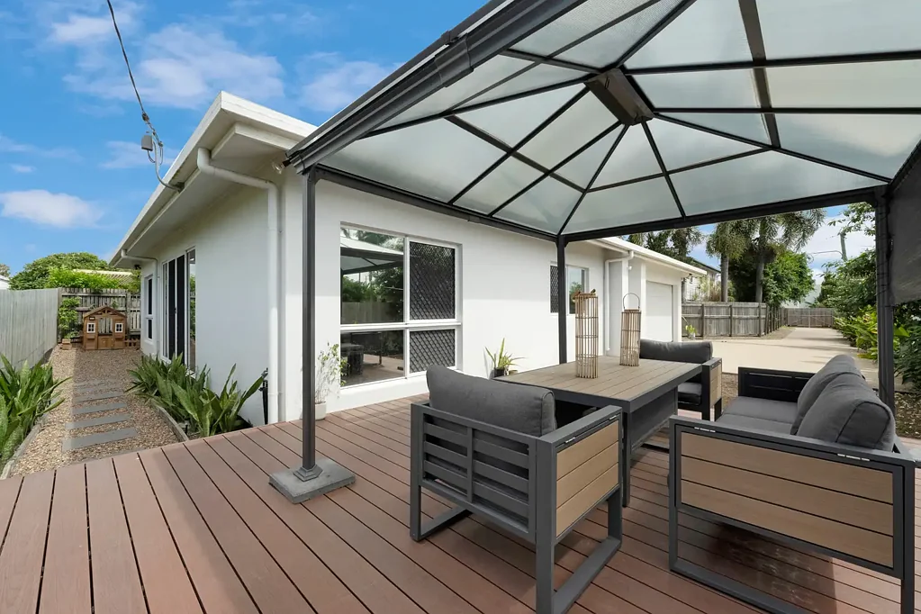 2A Spring Street, Hermit Park, QLD 4812