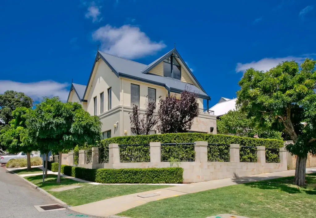 Executive Leasing - Luxury Parkside Living with Panoramic Views!