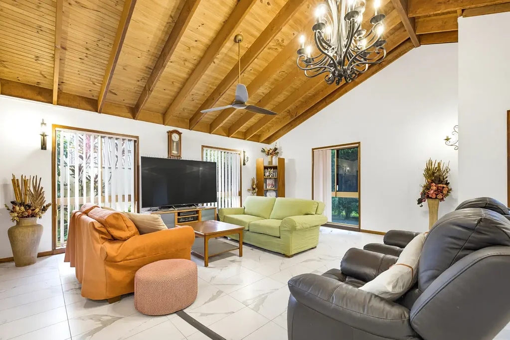 Wurtulla 4房  Large 4 bedroom Beachside Home with 6 Car Parking