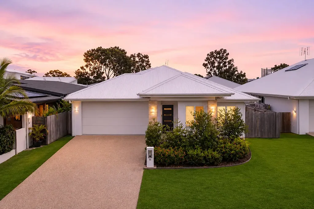 Rosslea 4房  As New Designer Home In Fabulous 'Fairways'