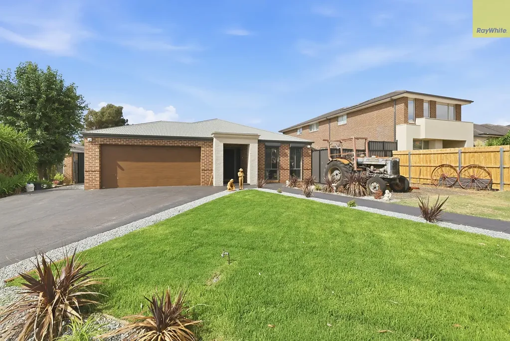 23 Silverdale Drive, Darley, VIC 3340