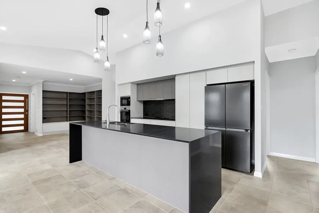 Bentley Park 4Phòng ngủ Expansive Family Home, Only 5 Years Old!
