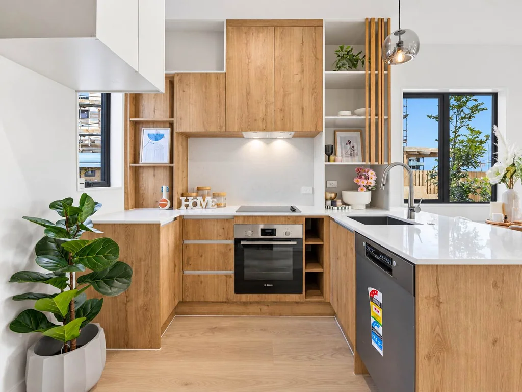 Flat Bush 3બેડરૂમ READY NOW  3-BED HOME AT SOLUX ORMISTON