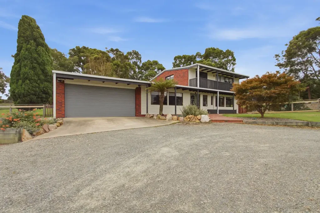 Lake Bunga 4房  Move Straight In and Enjoy the Lifestyle at Lake Bunga Beach