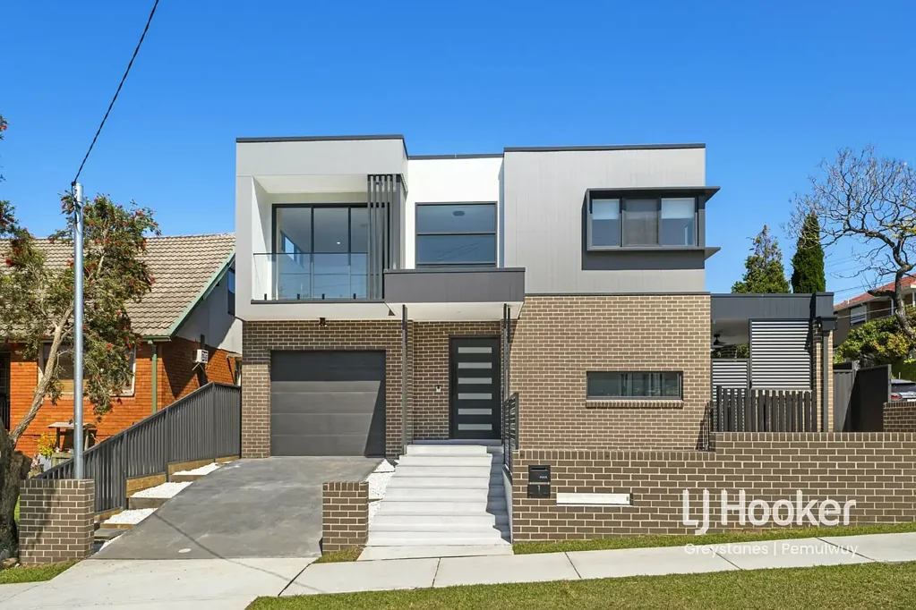 MODERN FAMILY HOME