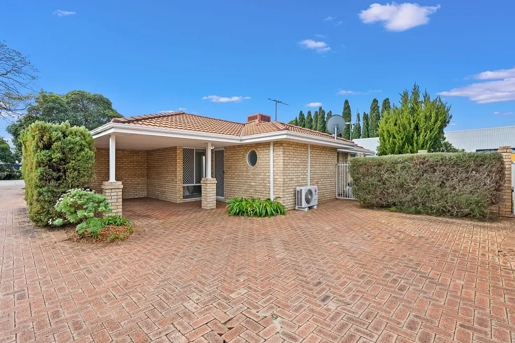 184B Kitchener Road, Booragoon, WA 6154