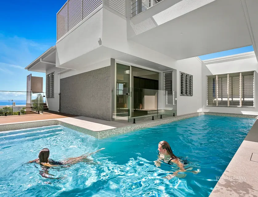 18 McAnally Drive, Sunshine Beach, Sunshine Coast, 4房, 3浴, House