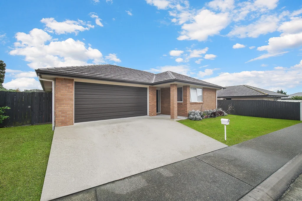 4 Bedrooms, 2 Bathrooms