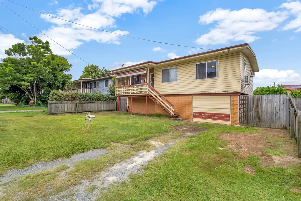 24 BOWEN AVENUE, Albany Creek, QLD 4035