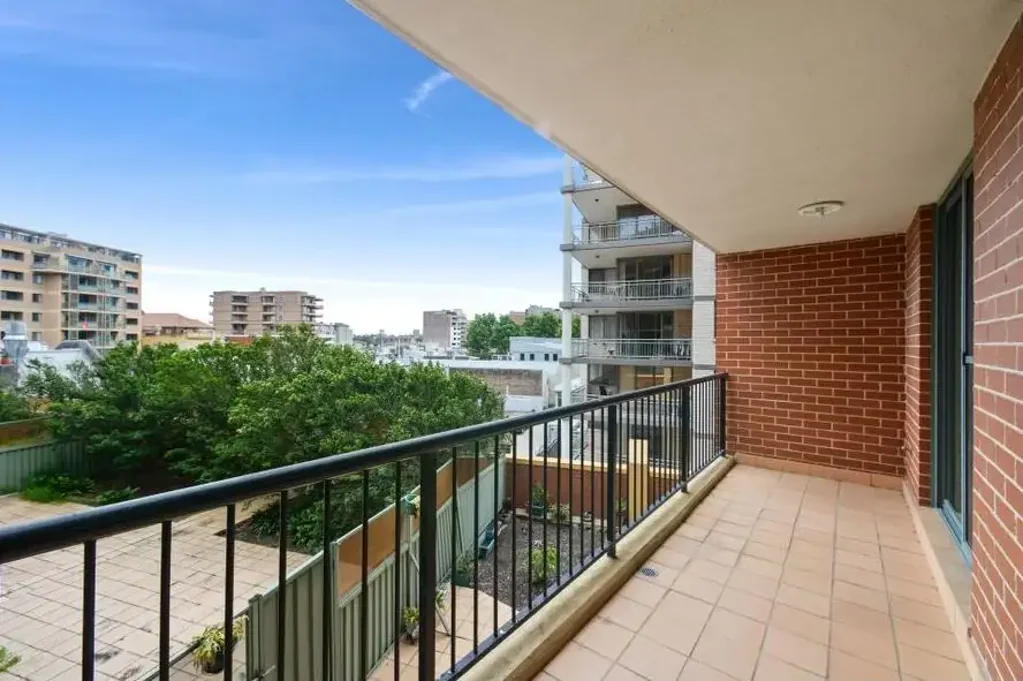 Spacious Two Bedroom Apartment in the Heart of Kingsford