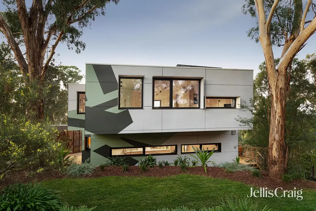 Eltham 4ห้องนอน Architectural “Treehouse” Living with Elevated Views and Sustainable Design