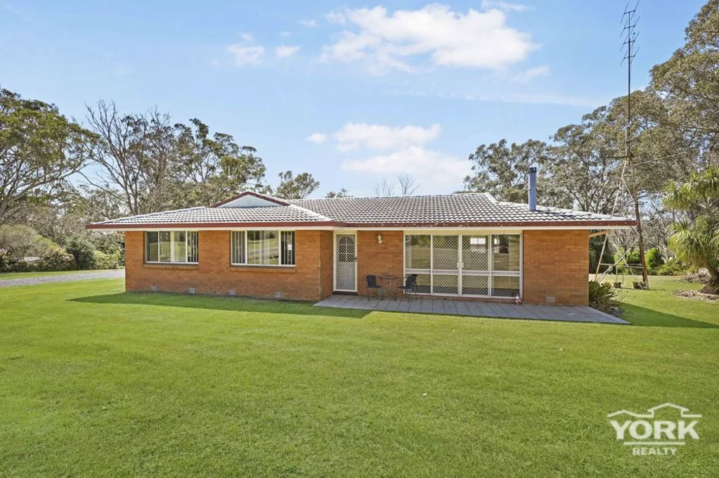 6 Cawdor Drive, Highfields, QLD 4352