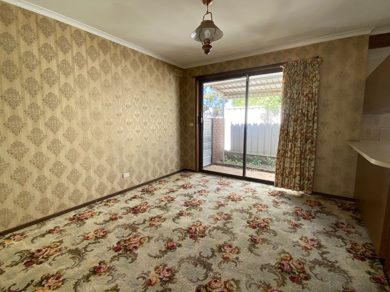 UNIT 1 27 VICTORIA ST, MARYBOROUGH VIC 3465, 0房, 0浴, Unit