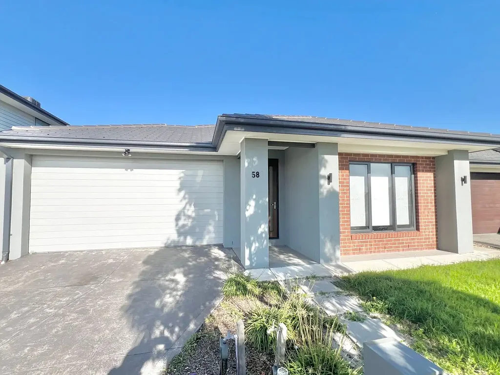 Spacious Family Living with Flexible Floorplan in the Prestigious Olivine Estate