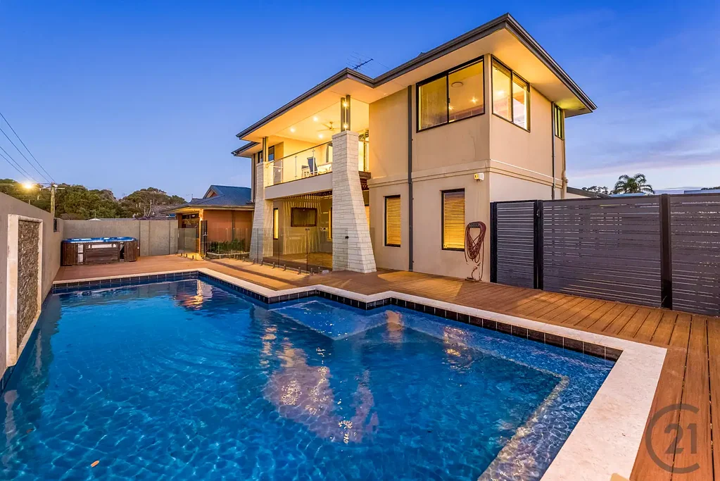 1 Ajax Place, San Remo, WA 6210